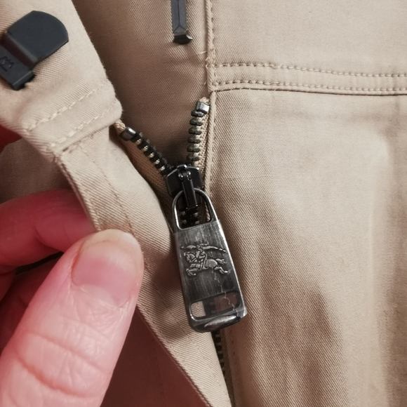 Burberry skirt - Picture 3 of 10